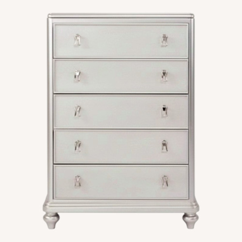 Used Diva II 6 Drawer Dresser for sale on AptDeco