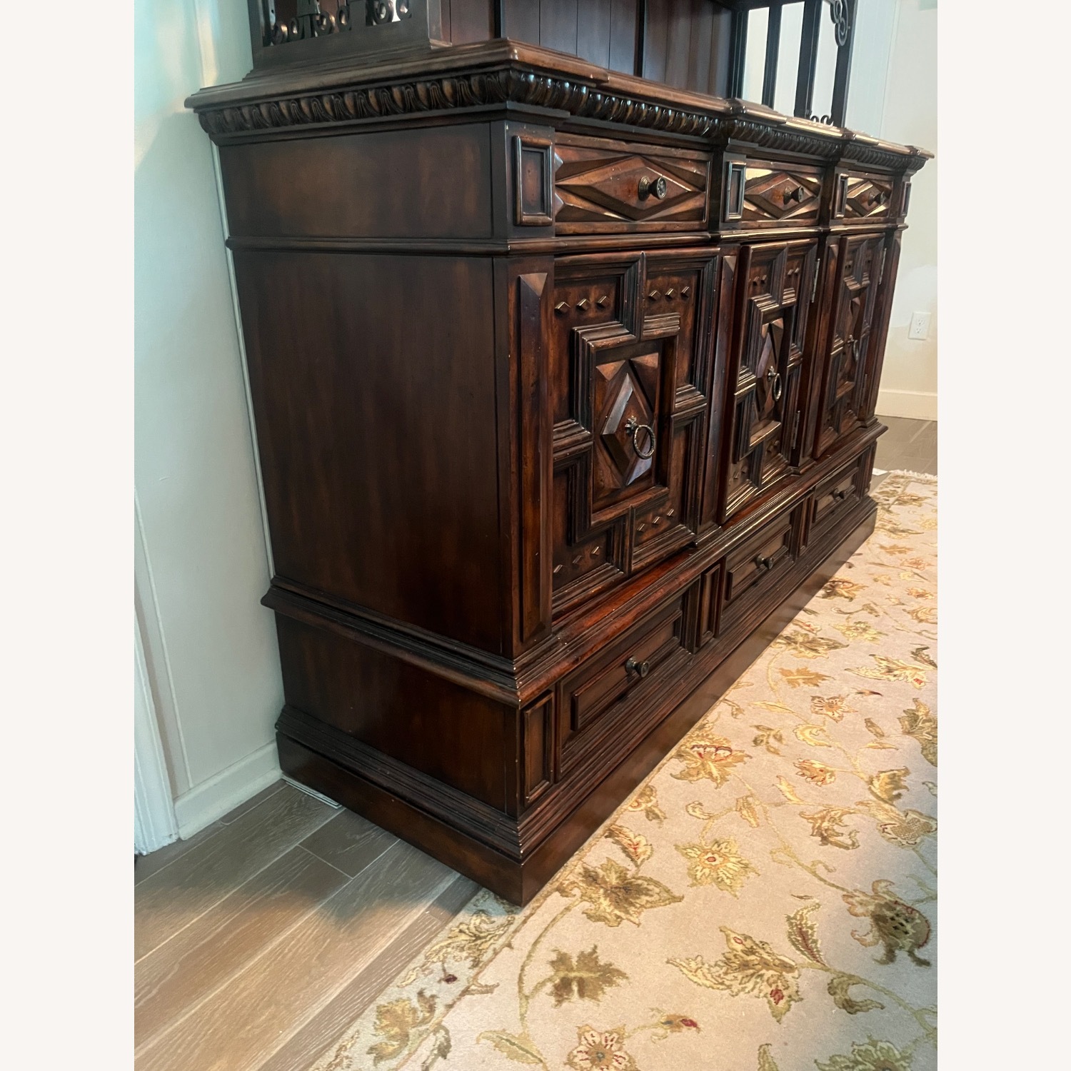 Hooker Furniture Seven Seas Oxblood Sideboard  - image-4
