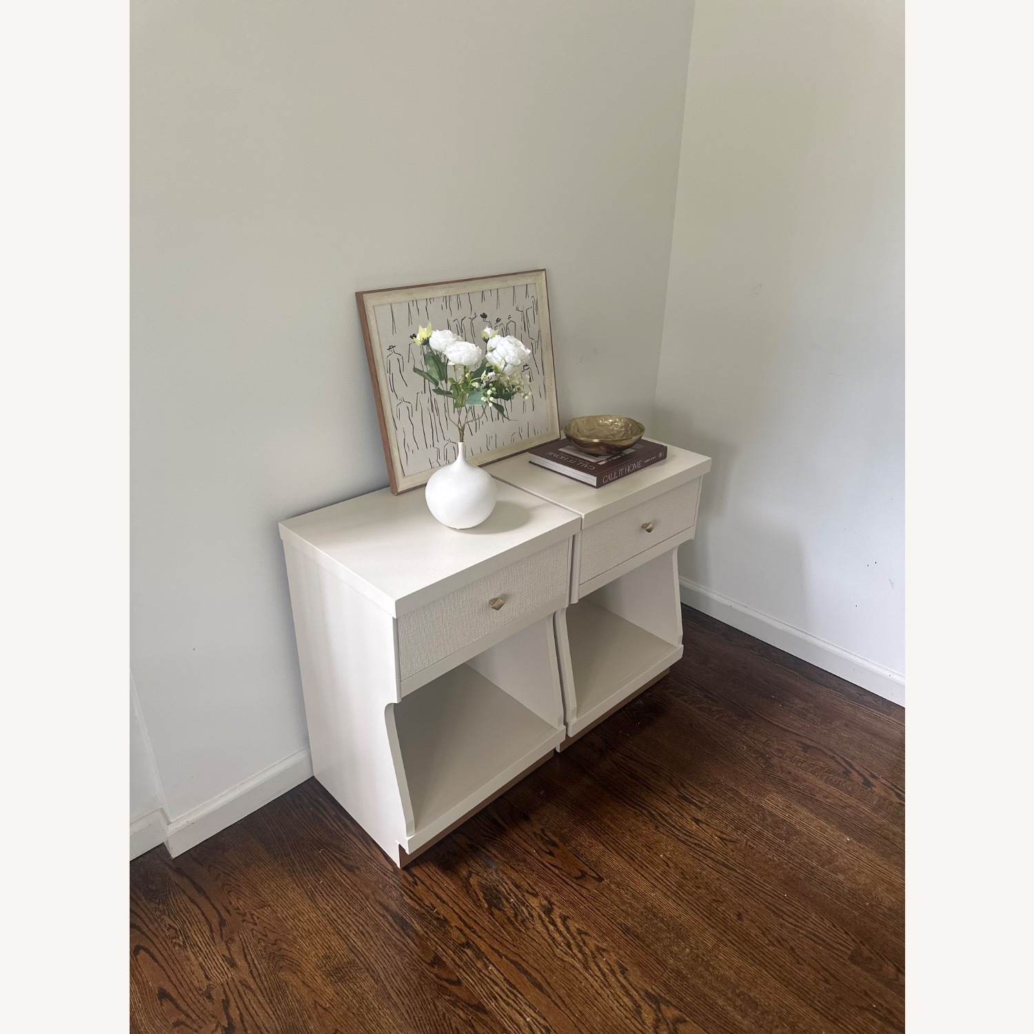 Mid Century Pair of Bassett Nightstands - image-2