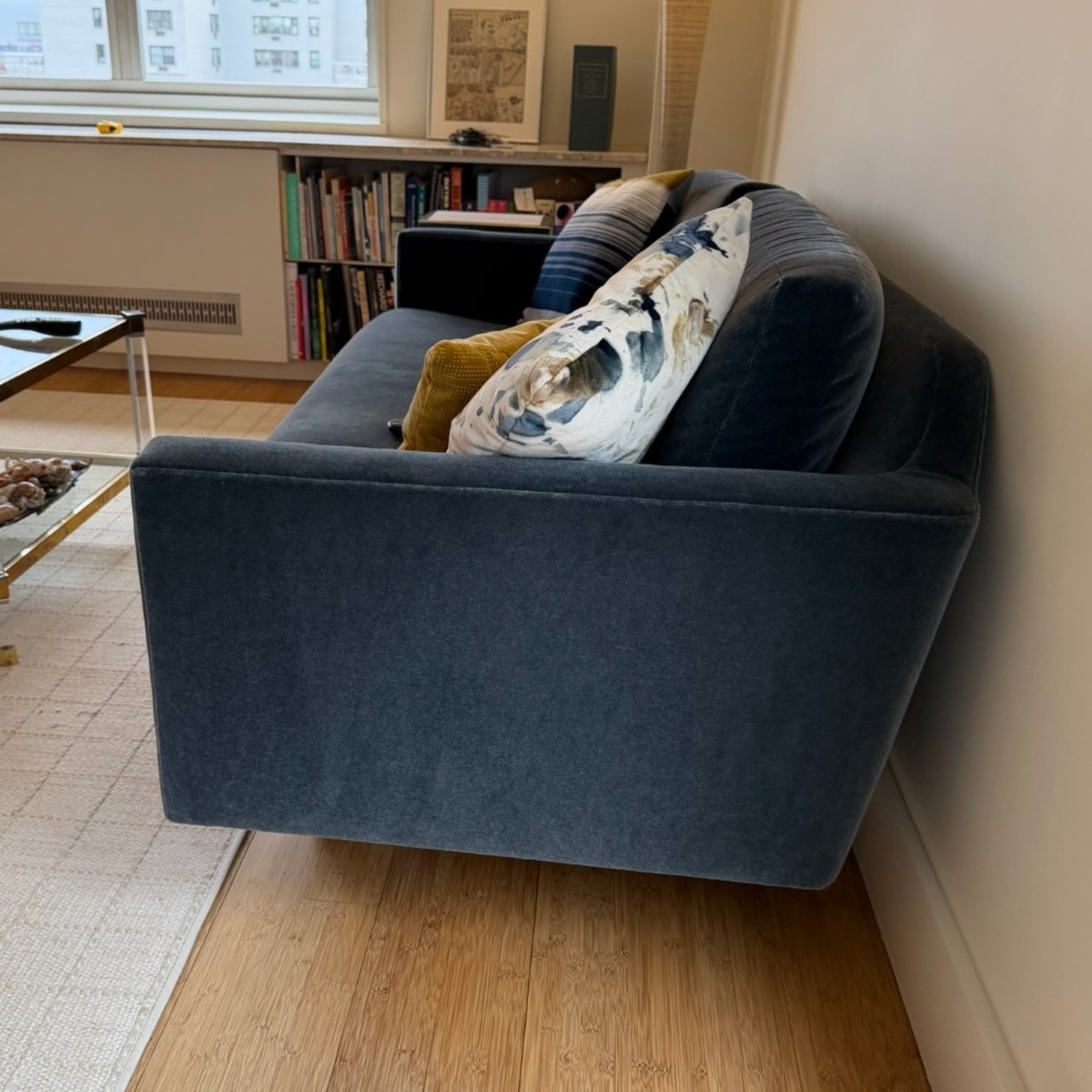 Edward Wormley Vintage Mohair 3-Seater Sofa - image-4