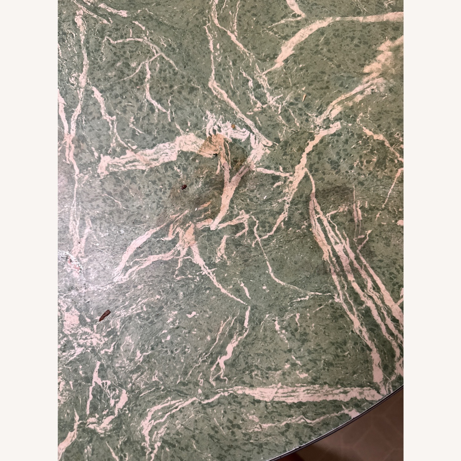 Green Desk - image-3