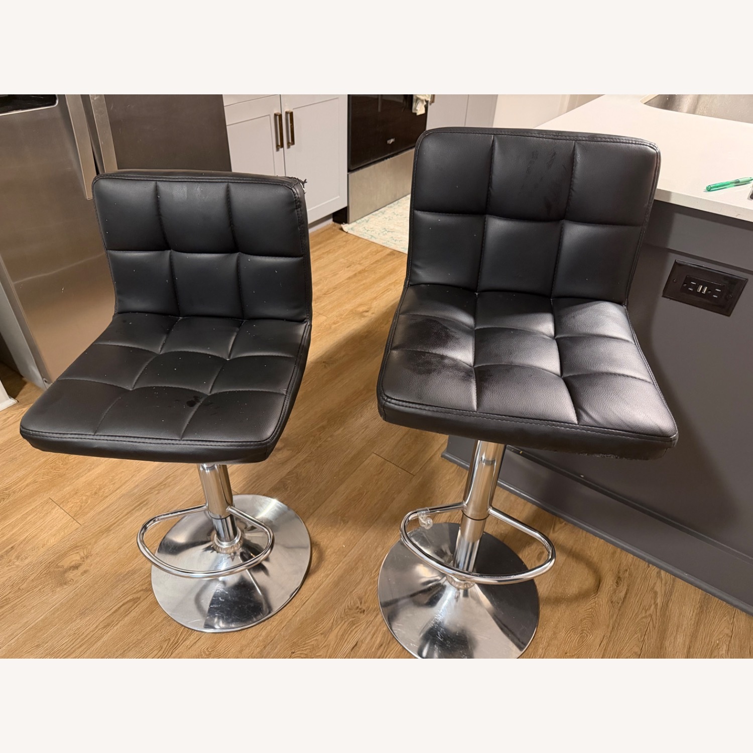 GUNJI Black Stool - image-1