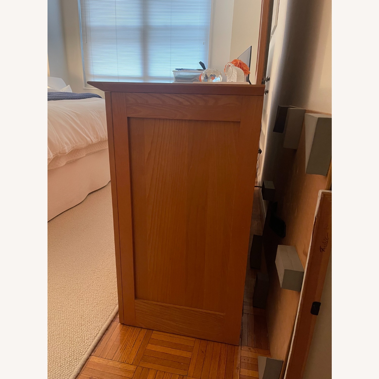 Thomasville Solid Wood Dresser with Mirror - image-4