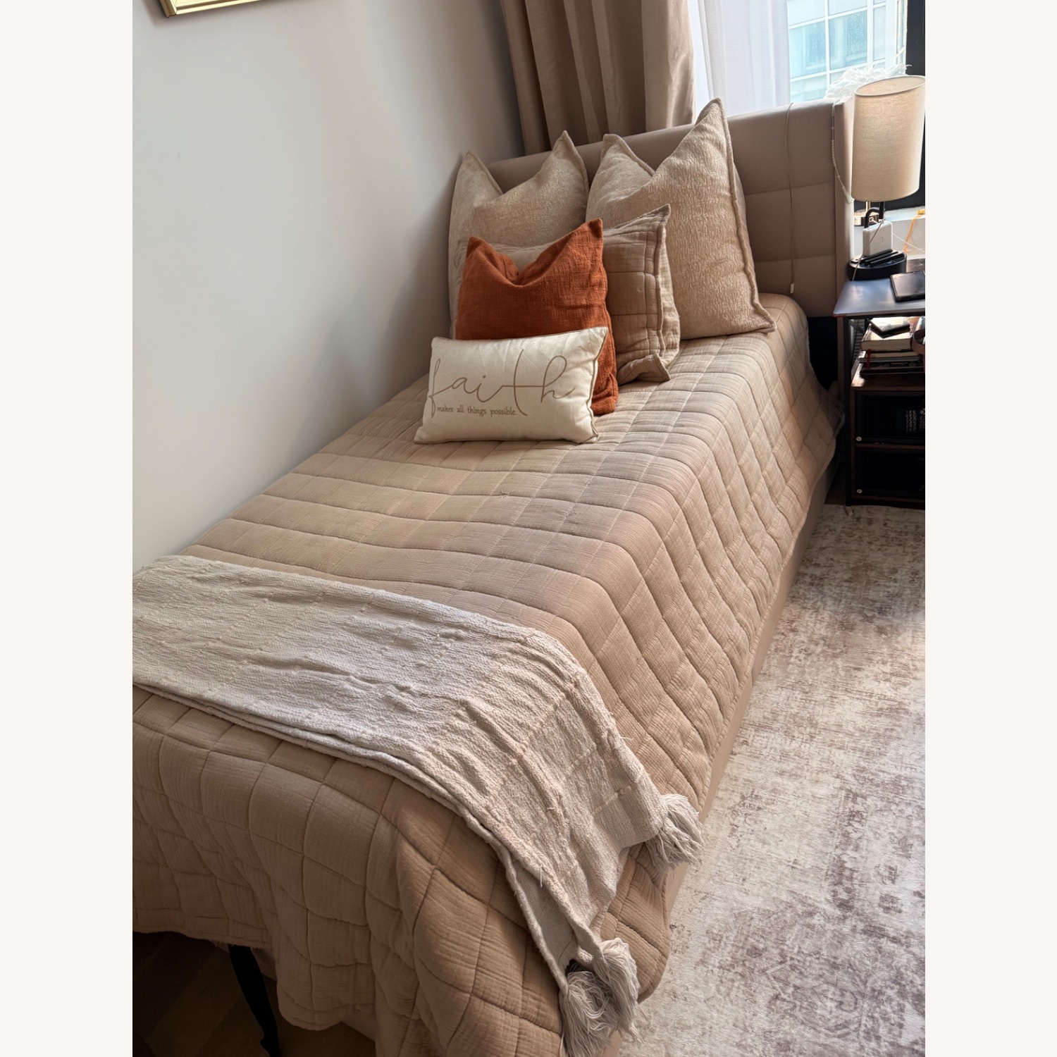 Modern Upholstered Hydraulic Storage Bed - image-3