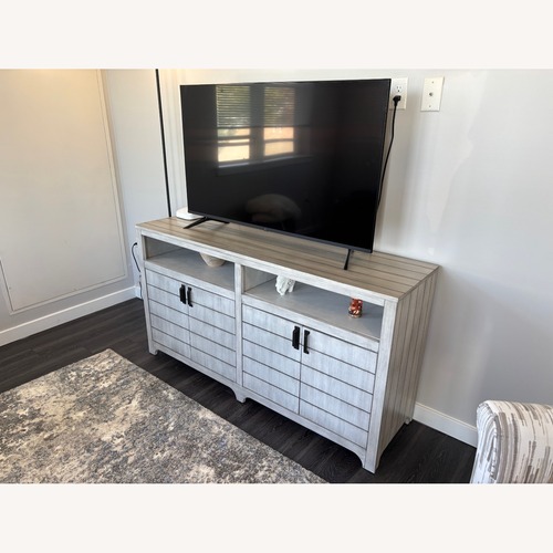 Used Bed Bath & Beyond Erim Natural Media Storage for sale on AptDeco