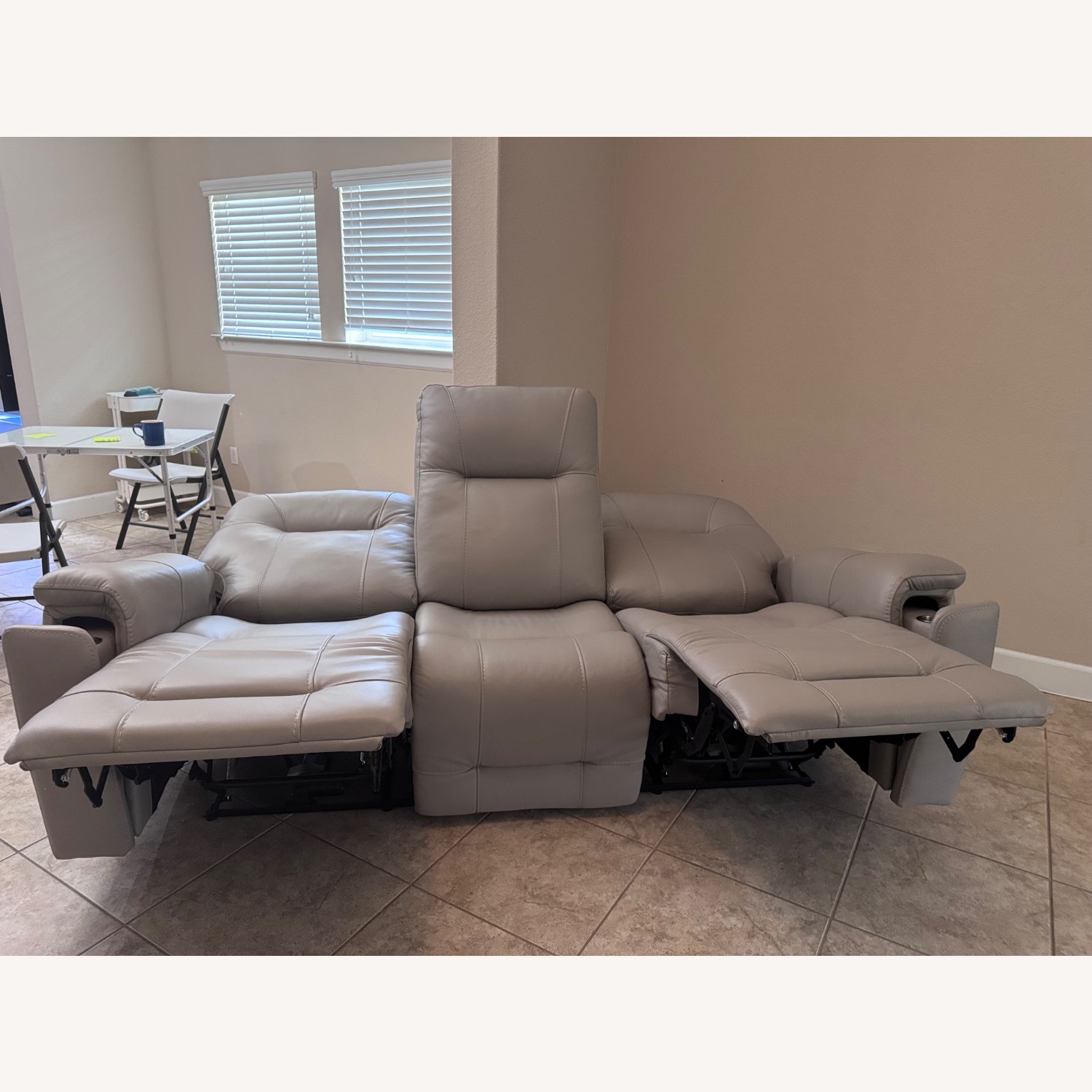 Rooms To Go Matthews Cove Light Gray Leather 3+ Seater Sofa - image-5
