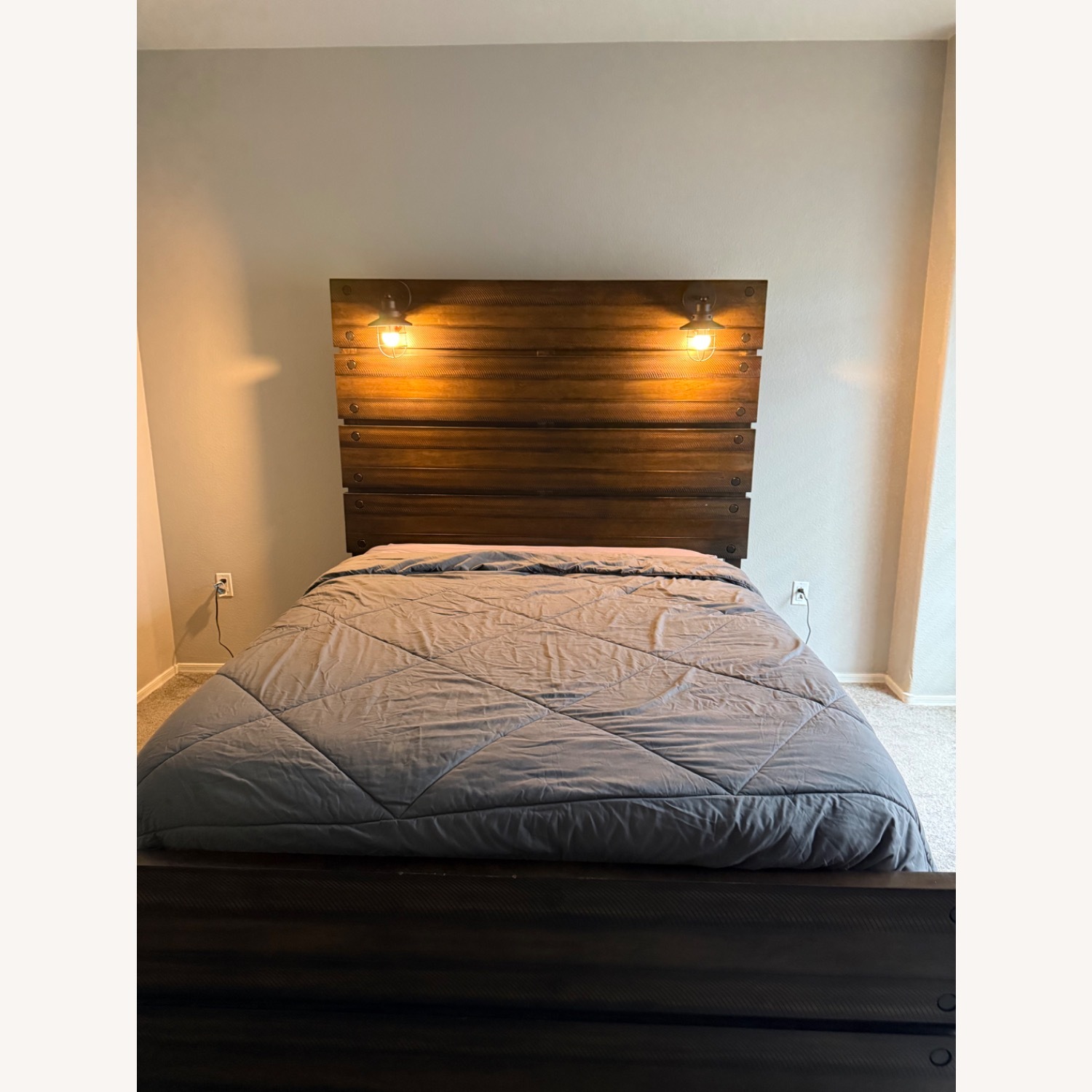 Hooker Furniture Corporation Dark Brown Queen Bed - image-1