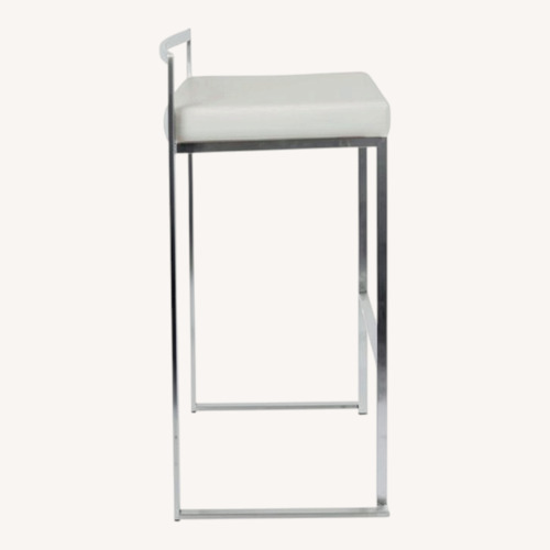 Used White Metal Stools for sale on AptDeco