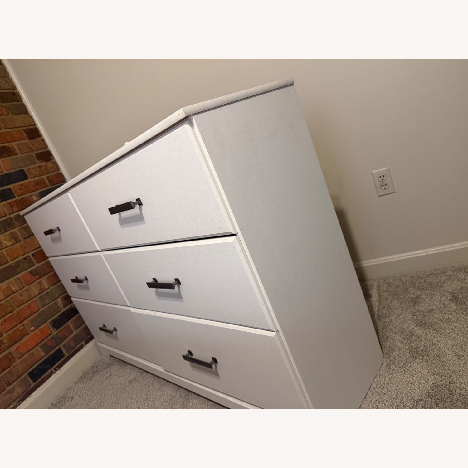 Ashley Furniture Stelsie White Wood Dresser - image-9