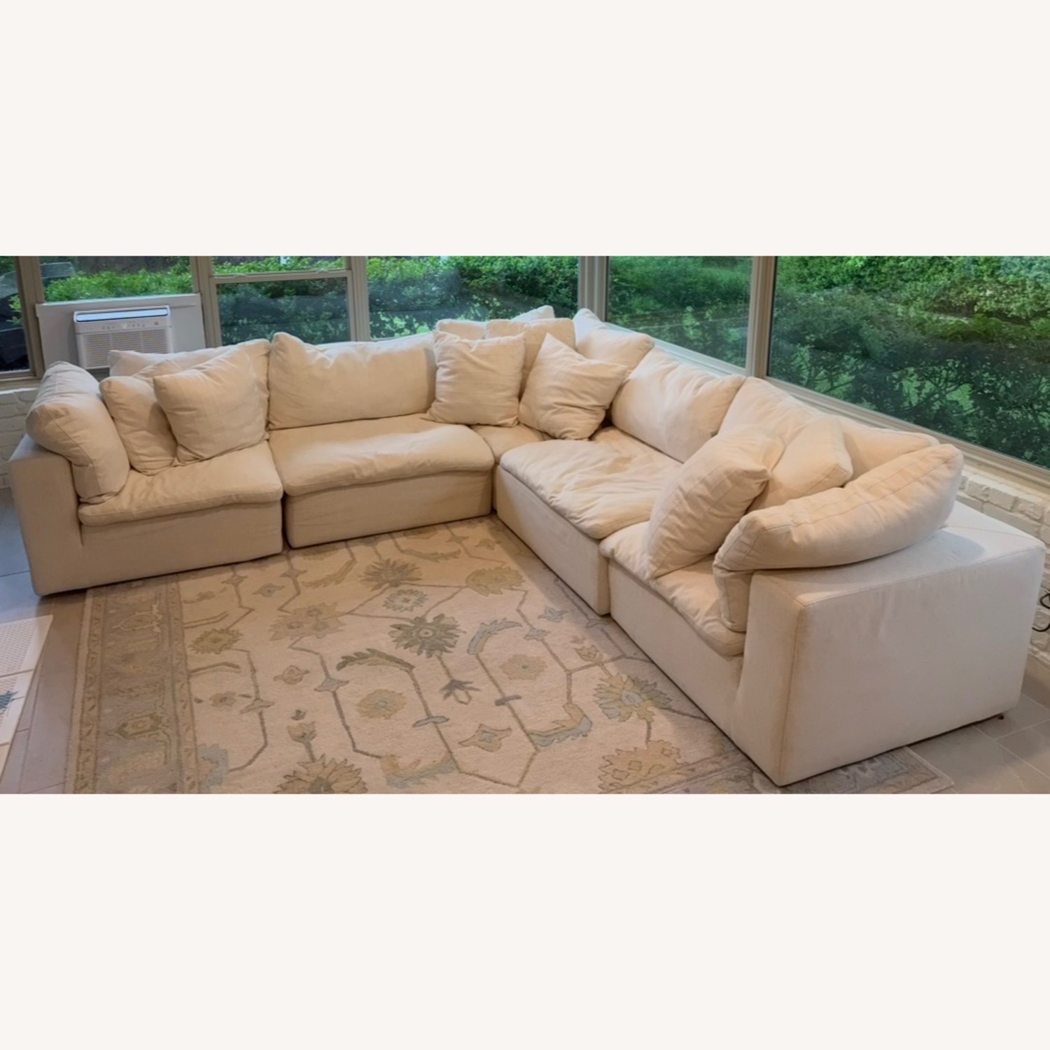 White 3+ Piece Sectional - image-4