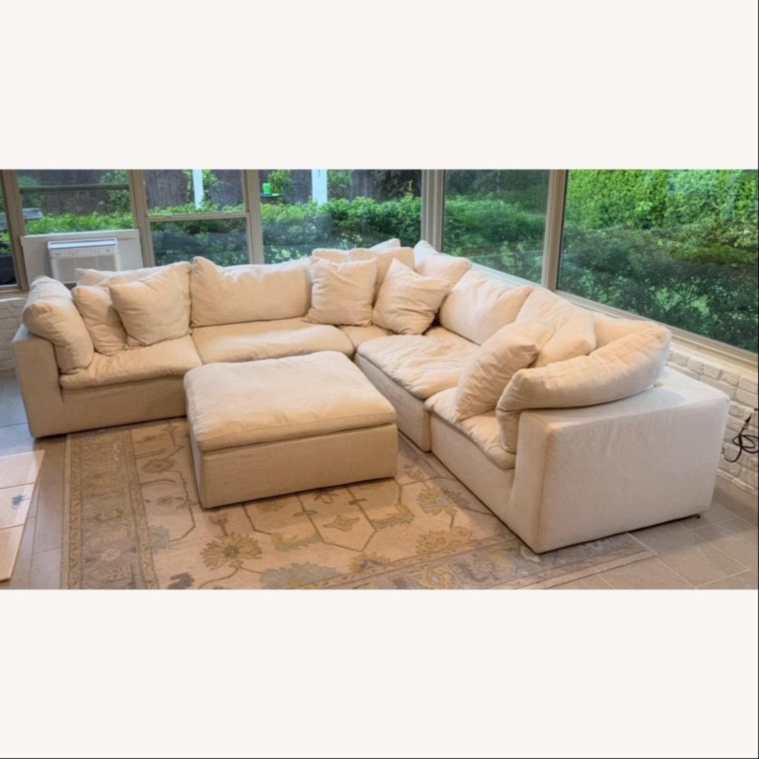 White 3+ Piece Sectional - image-5