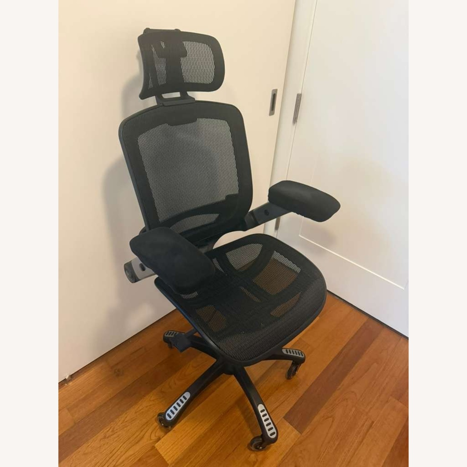 Gabrylly Ergonomic Office Chair - image-3