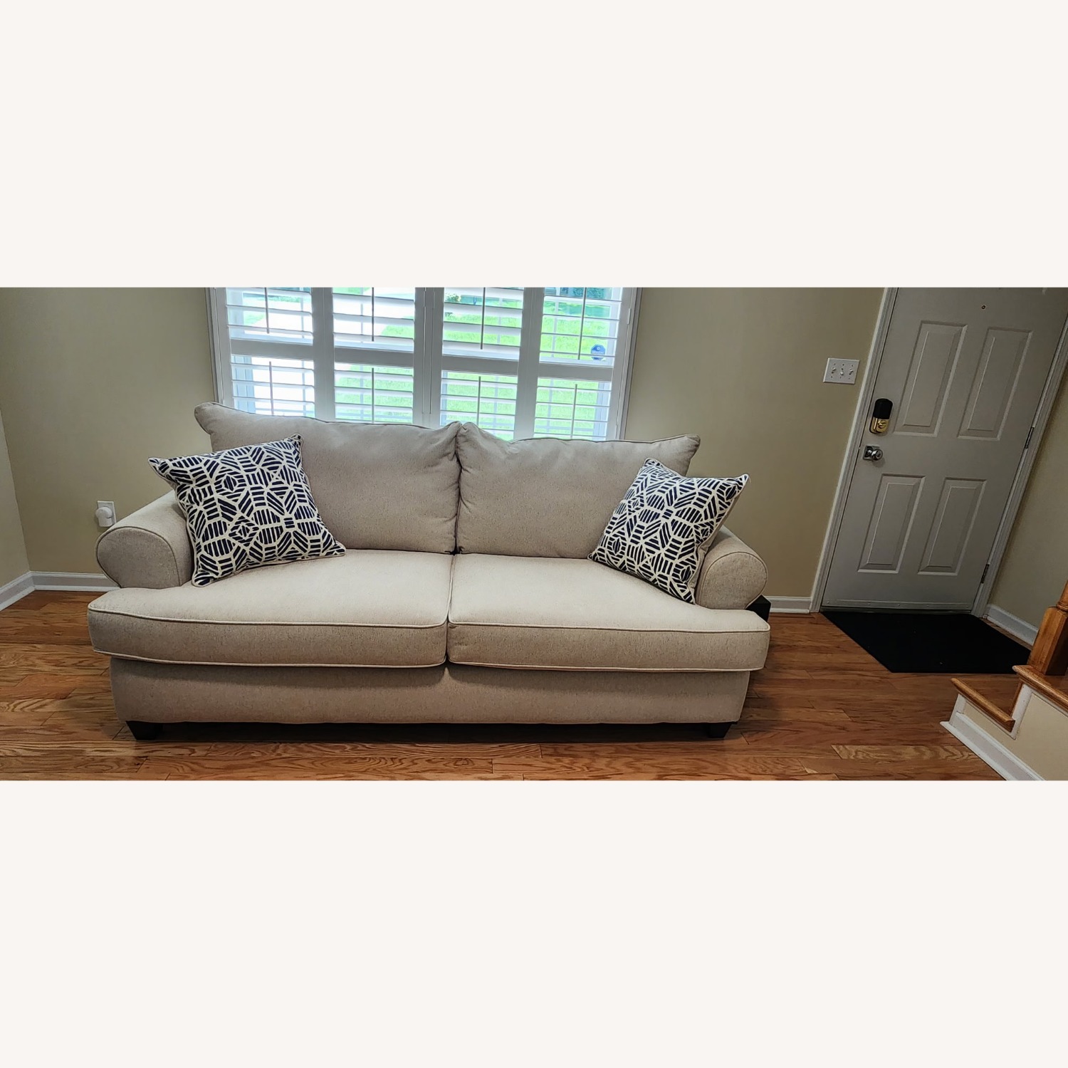 Rooms To Go Natural 3+ Seater Sofa - image-1