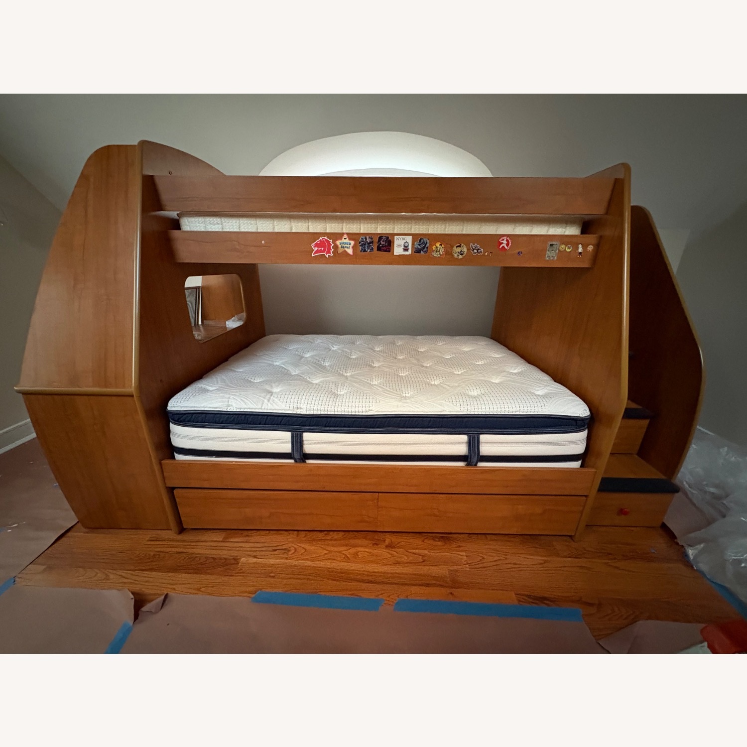 Berg Furniture Light Brown Bunk Bed - image-1