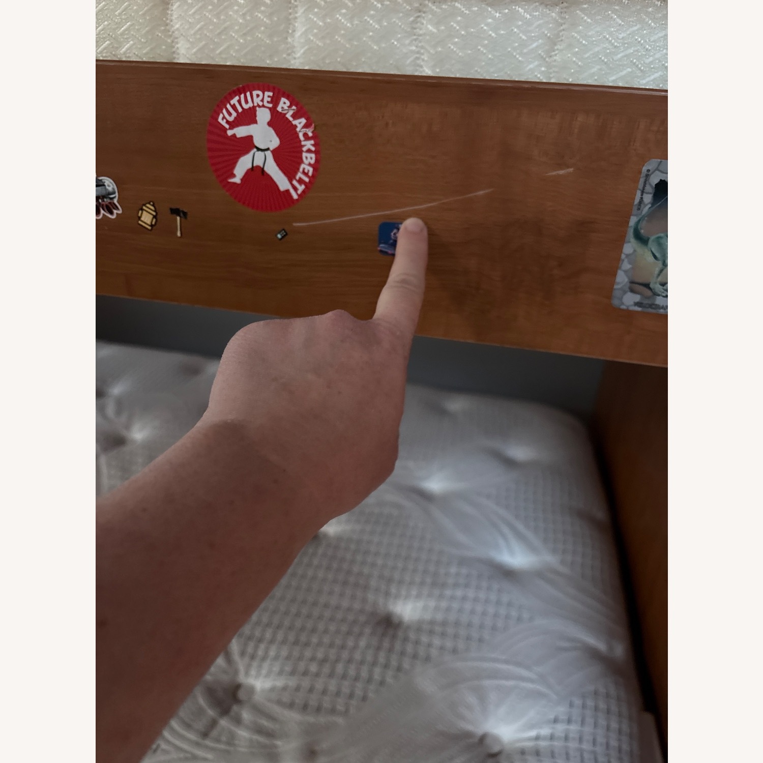 Berg Furniture Light Brown Bunk Bed - image-3