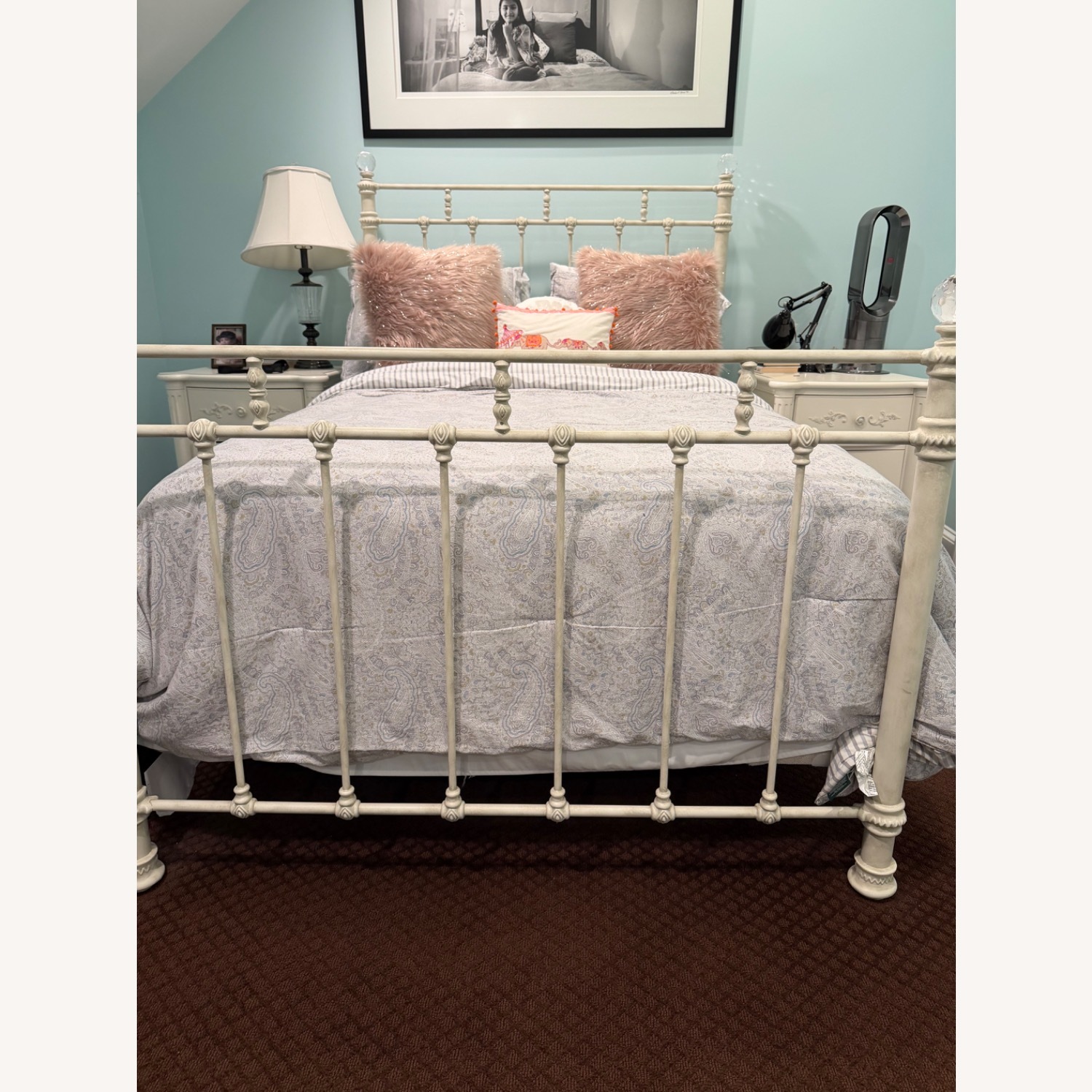 Stanley Furniture White Metal Twin Bed - image-1