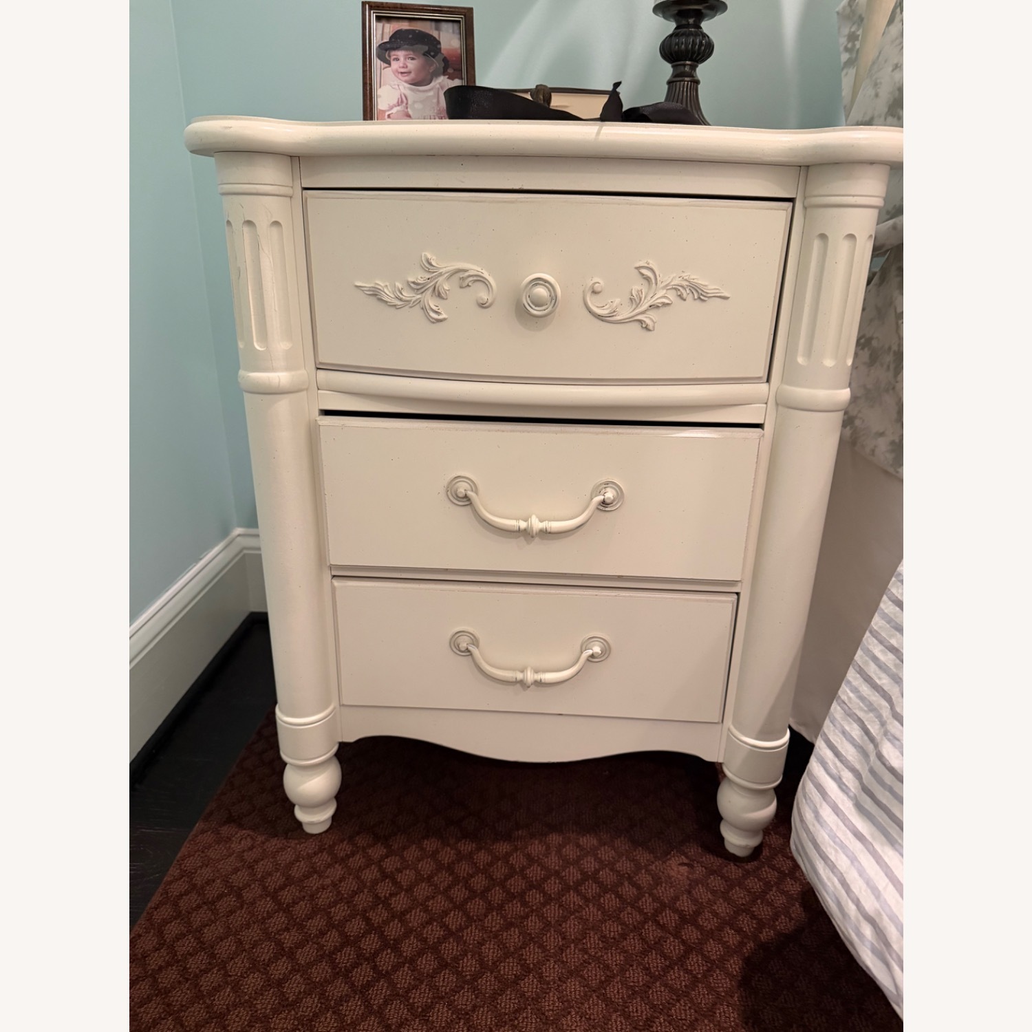 Stanley Furniture White Metal Twin Bed - image-4