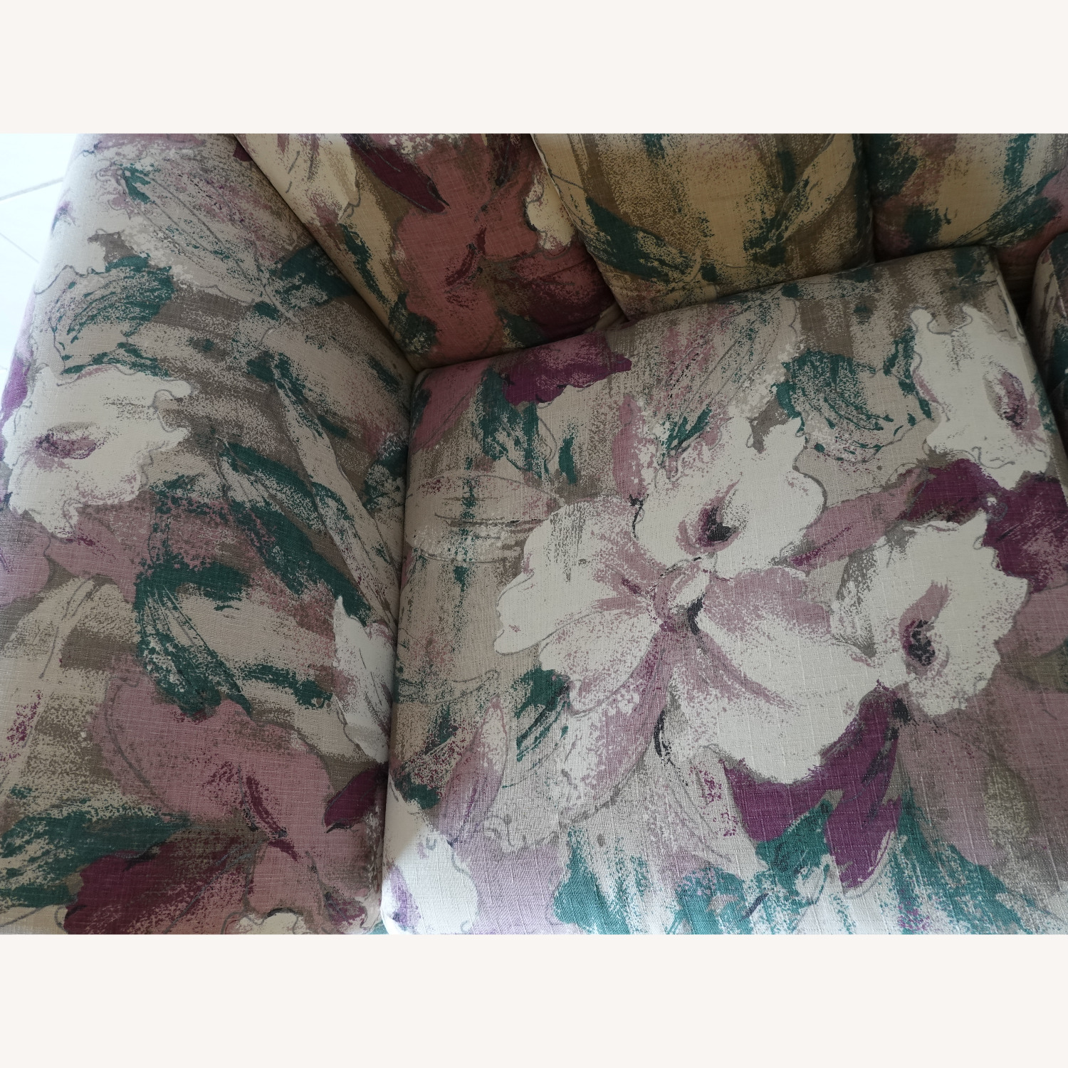 Schweiger Loveseat Floral Upholstery Pillows - image-6