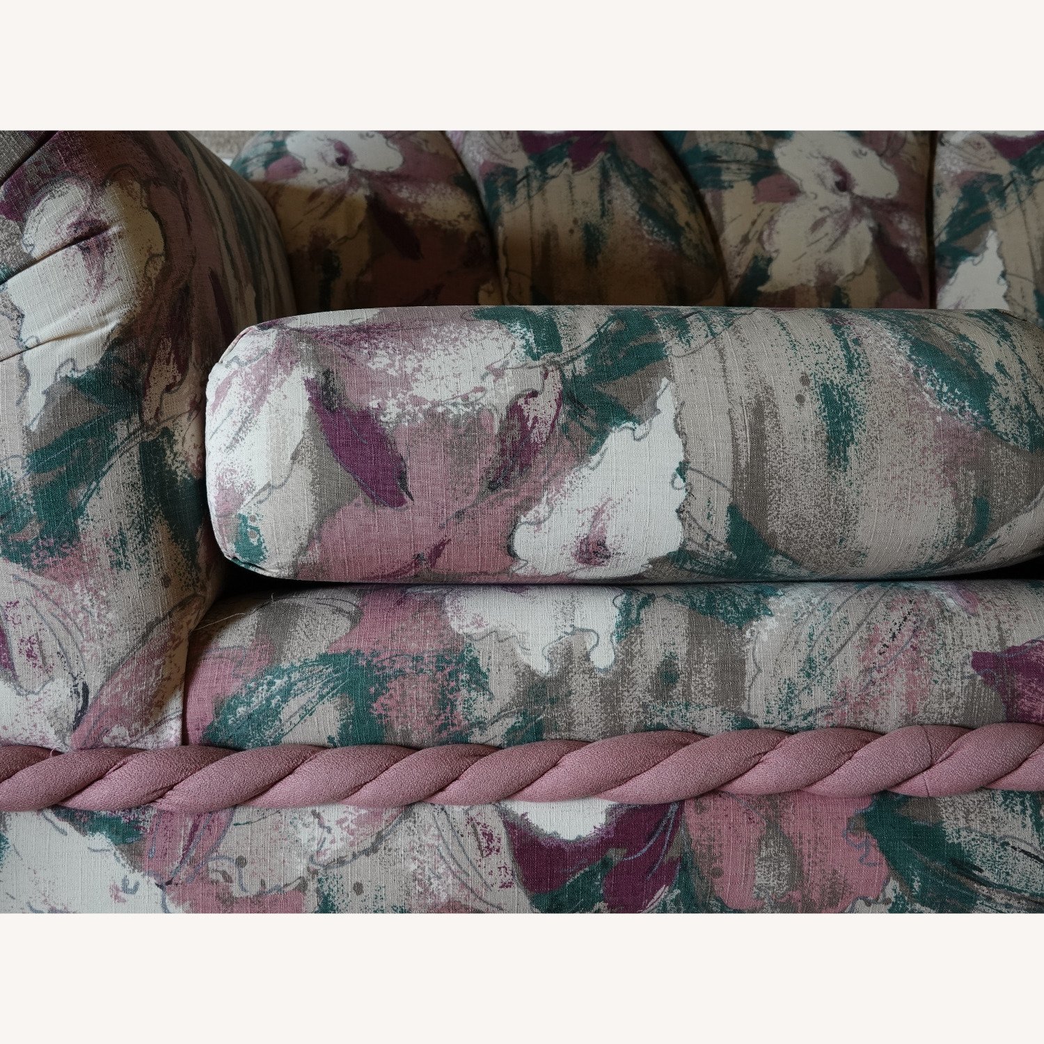 Schweiger Loveseat Floral Upholstery Pillows - image-7