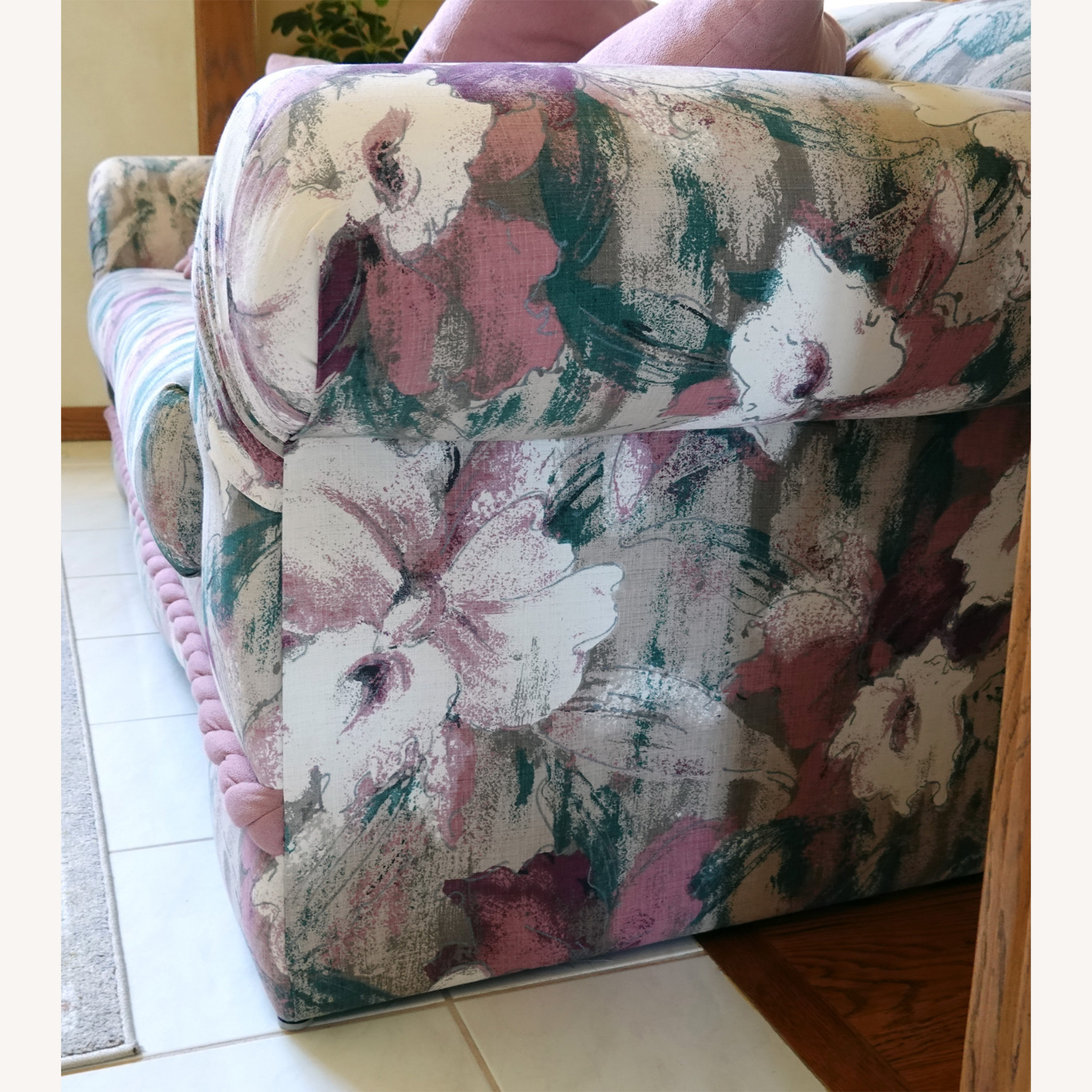 Schweiger Sofa Floral Upholstery with Pillows - image-11
