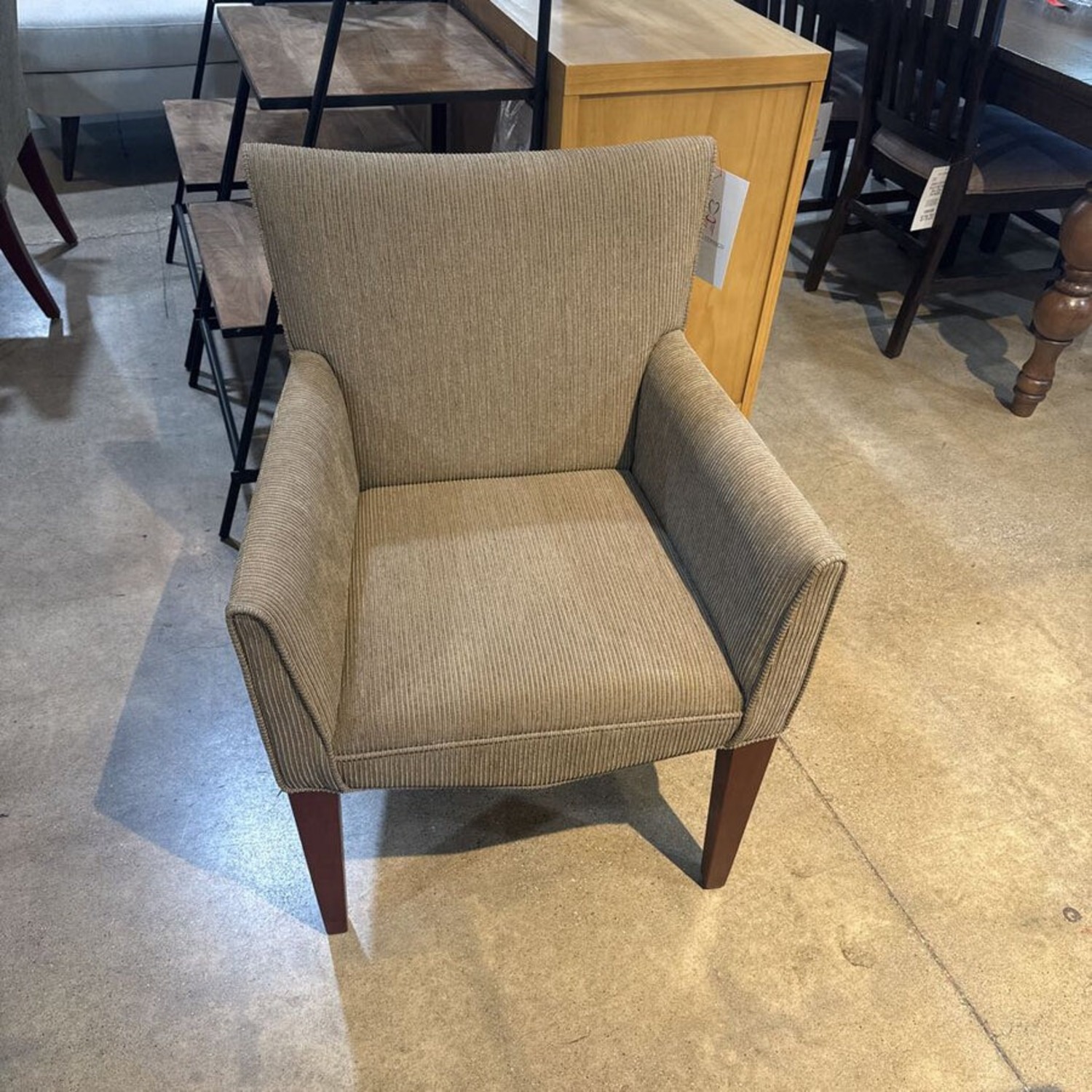 Upholstered Host Armchair w Tapered Legs - image-2