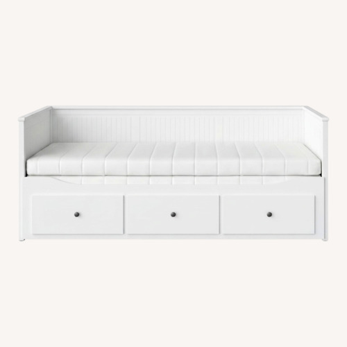 Used IKEA Hemnes White Wood Daybed for sale on AptDeco