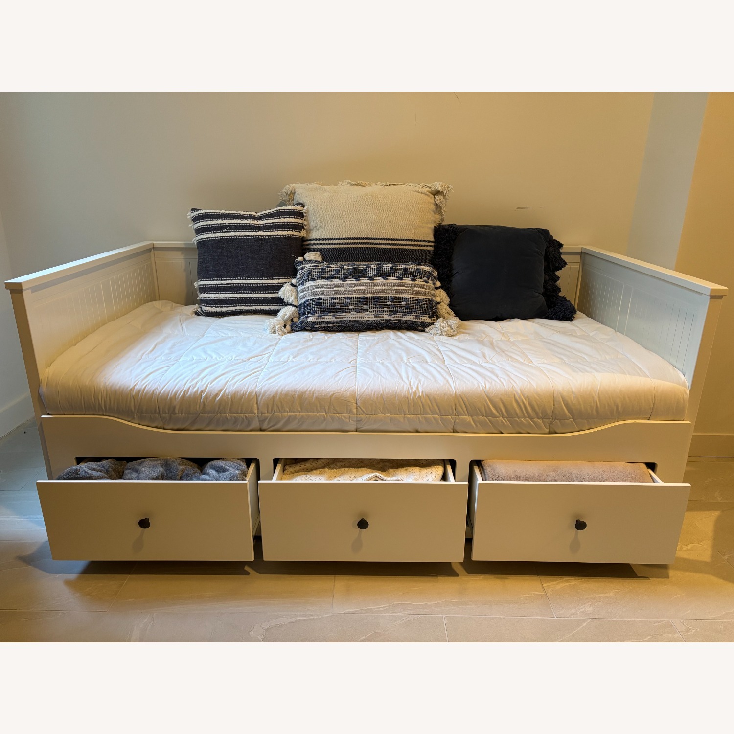 IKEA Hemnes White Wood Daybed - image-2