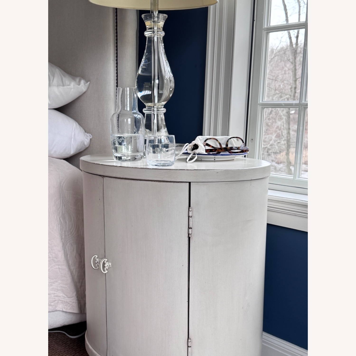 2 Classics by Bassett Oval Nightstands - Oyster - image-3