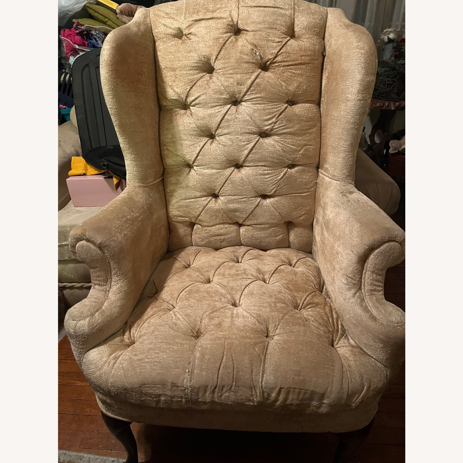 Vintage/Antique Finds Armchair - image-1