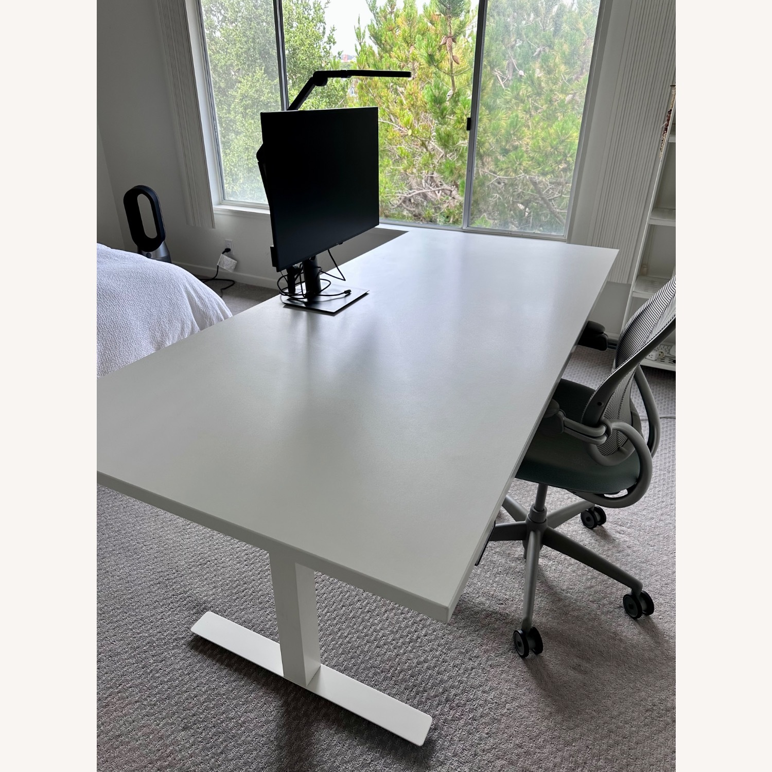 Knoll Adjustable Height Standing Desk 78 x 35.5 - image-12