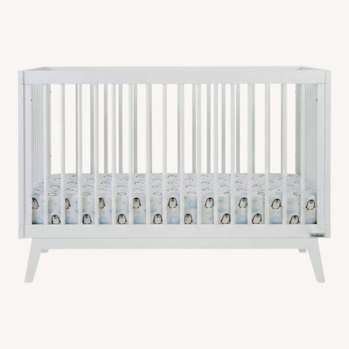 Used Wayfair Dadada White Crib for sale on AptDeco