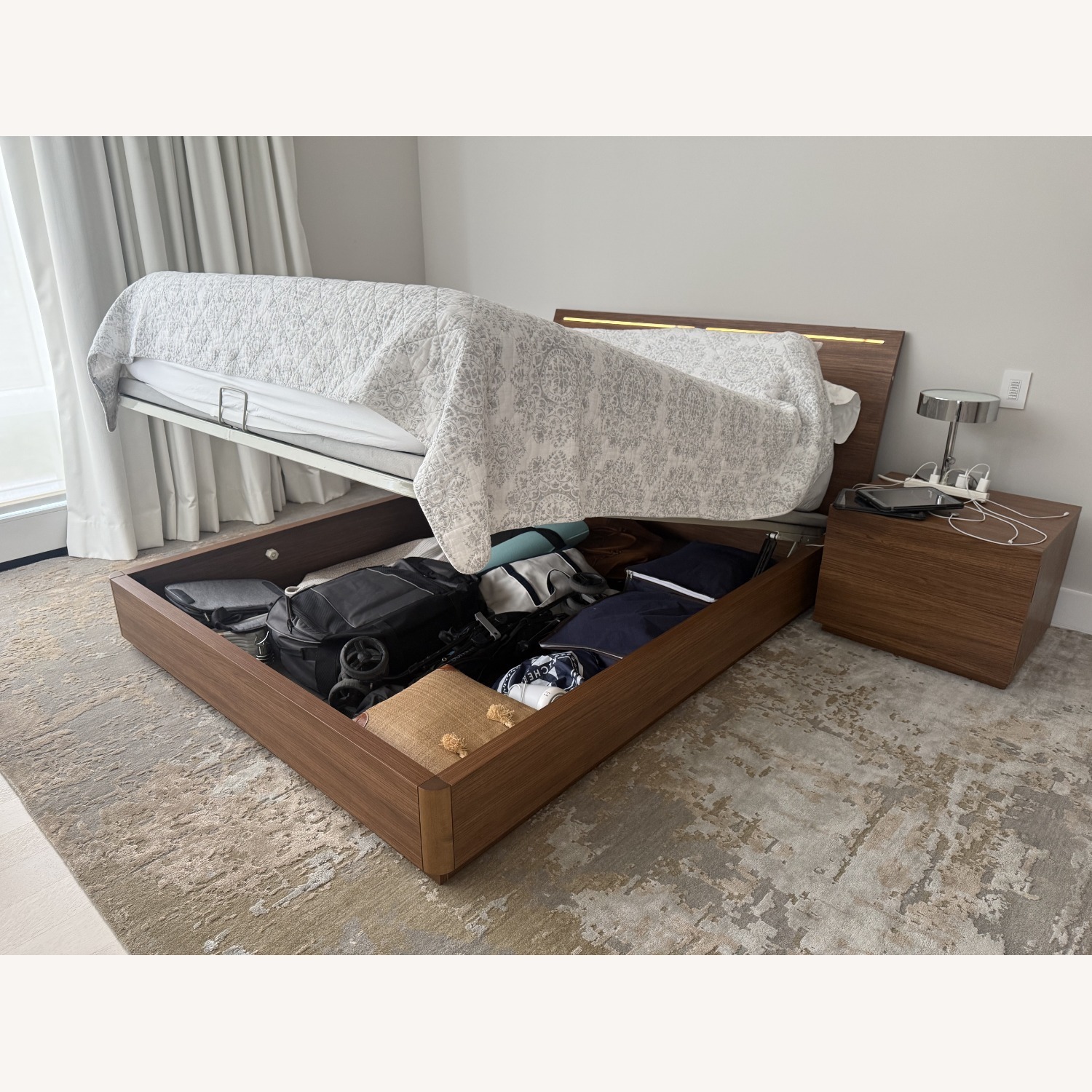 Lazzoni Tuta Bed Dark Brown Wood Queen Bed - image-4