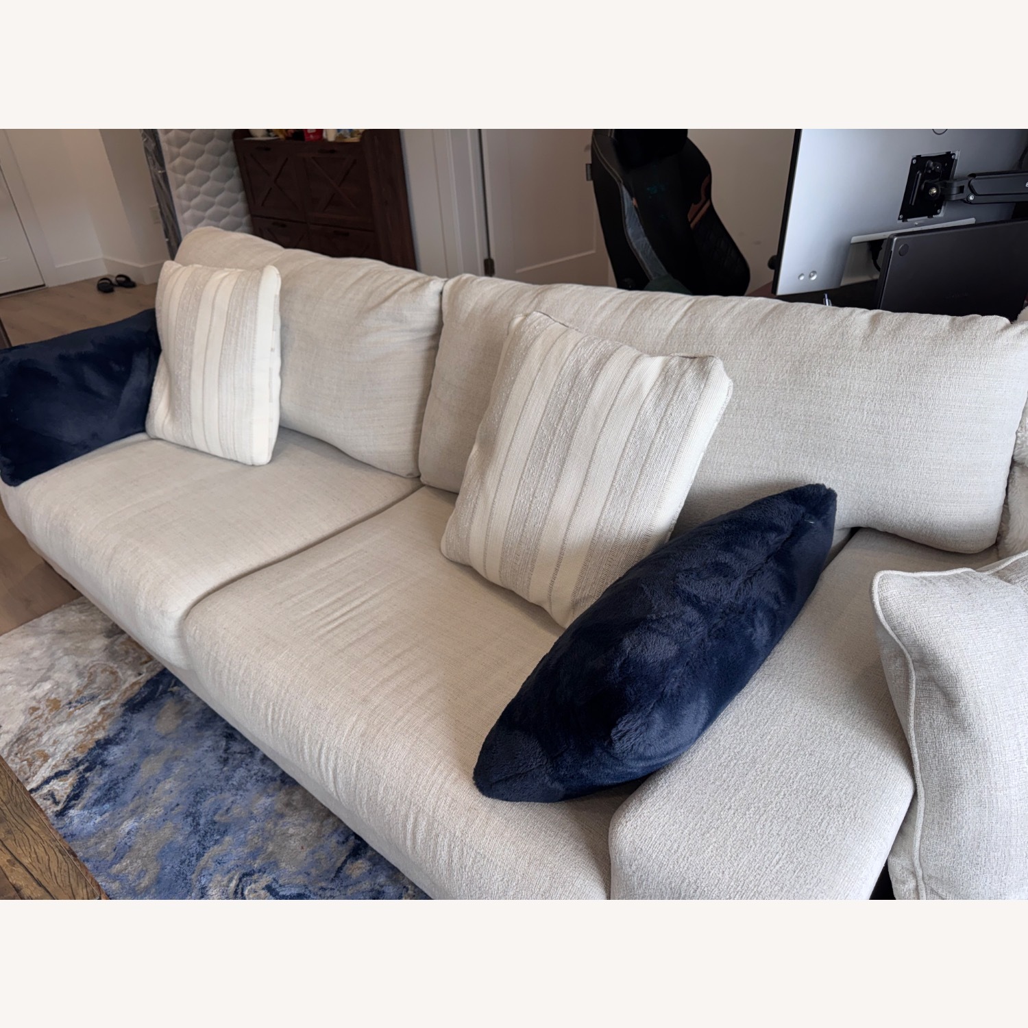 Ashley Furniture Maggie Couch with Ottoman - image-2