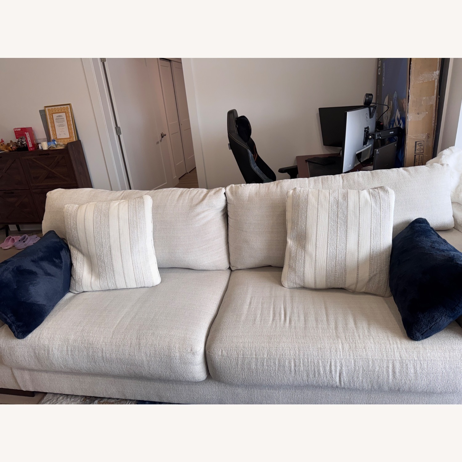 Ashley Furniture Maggie Couch with Ottoman - image-3