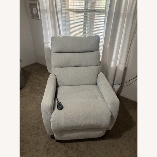 Used Best Home Furnishings Light Gray Fabric Recliner for sale on AptDeco