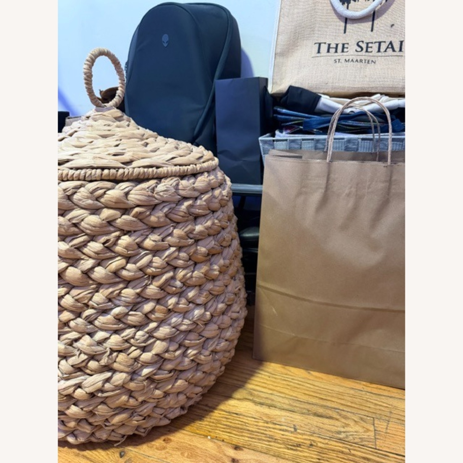 Pottery Barn Beachcomber Handwoven Seagrass Basket  - image-7
