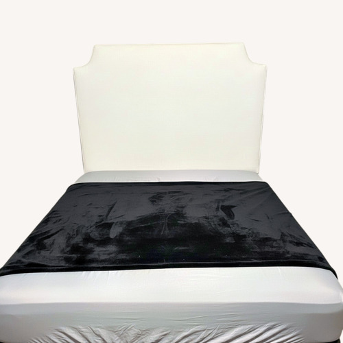 Used White Linen Fabric Headboard for sale on AptDeco