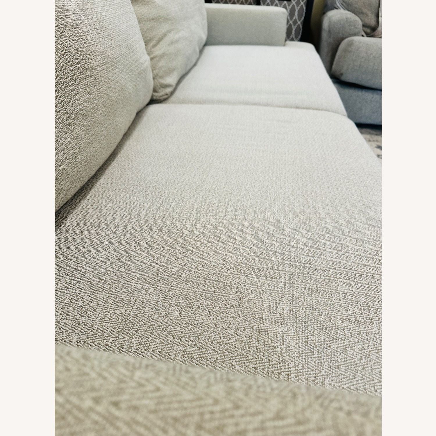 Jordan's Furniture White Fabric 3+ Seater Sofa - image-10