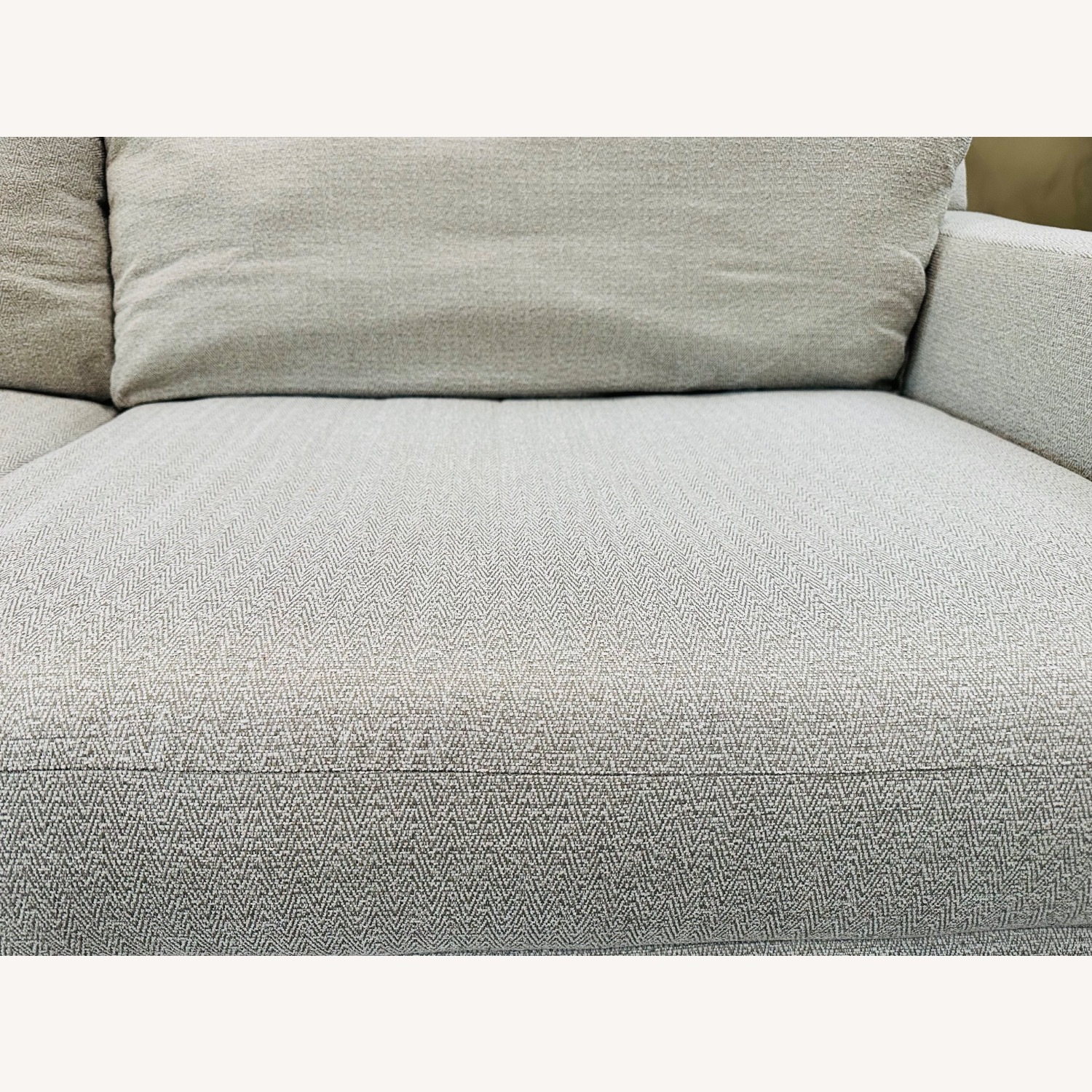 Jordan's Furniture White Fabric 3+ Seater Sofa - image-11