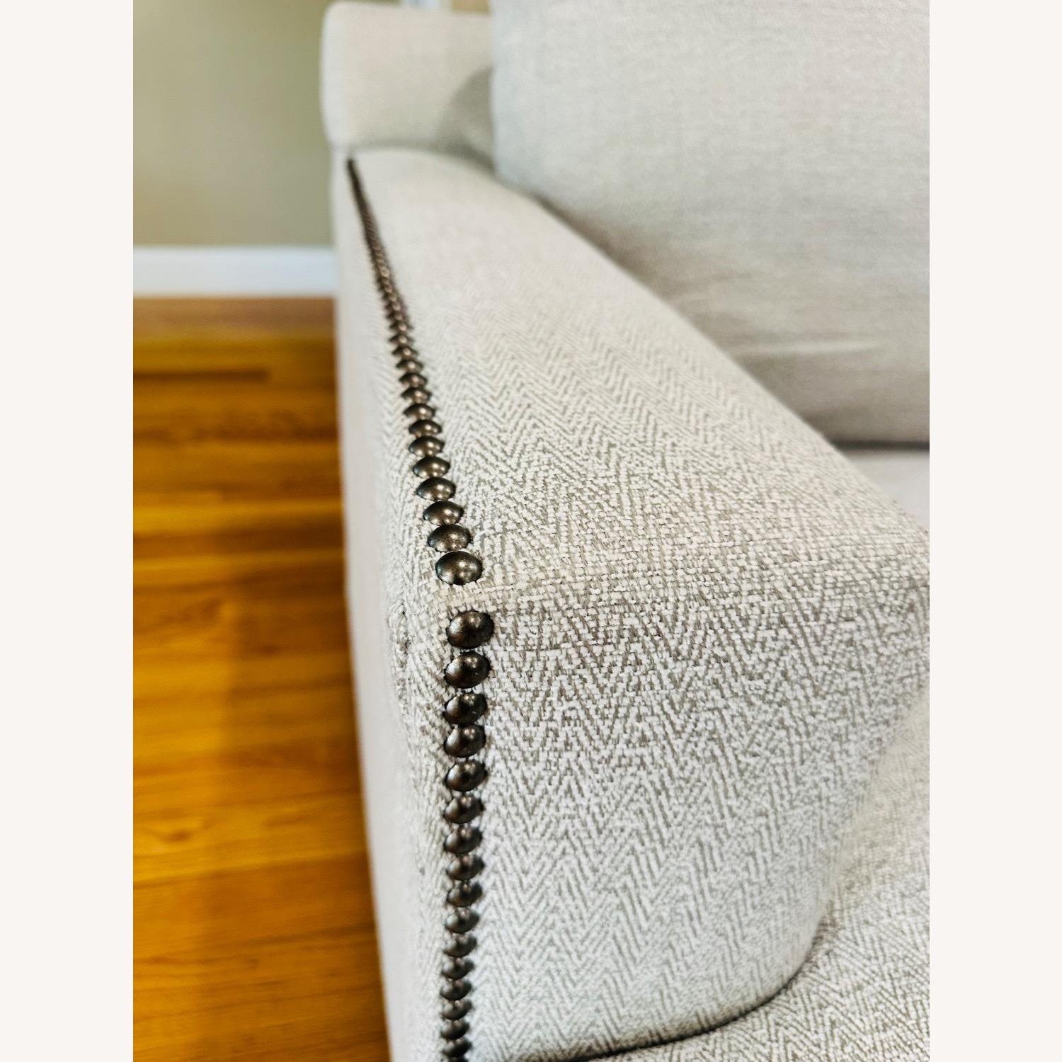 Jordan's Furniture White Fabric 3+ Seater Sofa - image-7