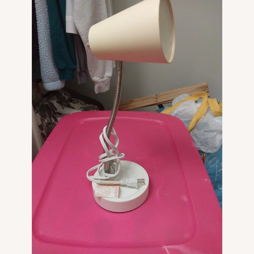Used Vintage/Antique Table Lamps for sale on AptDeco