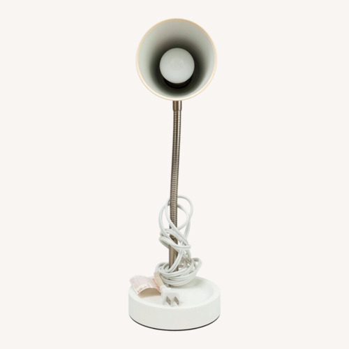 Used Vintage/Antique Table Lamps for sale on AptDeco