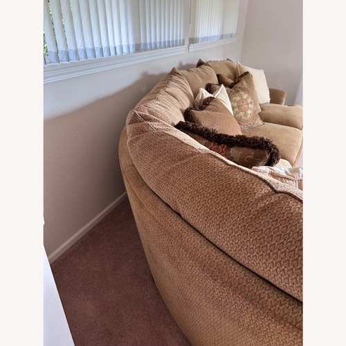 Used Thomasville Furniture Industries Sectional with Pillows for sale on AptDeco