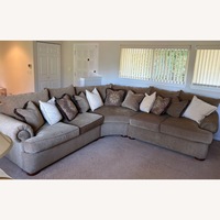 Thomasville Furniture Industries Sectional with Pillows