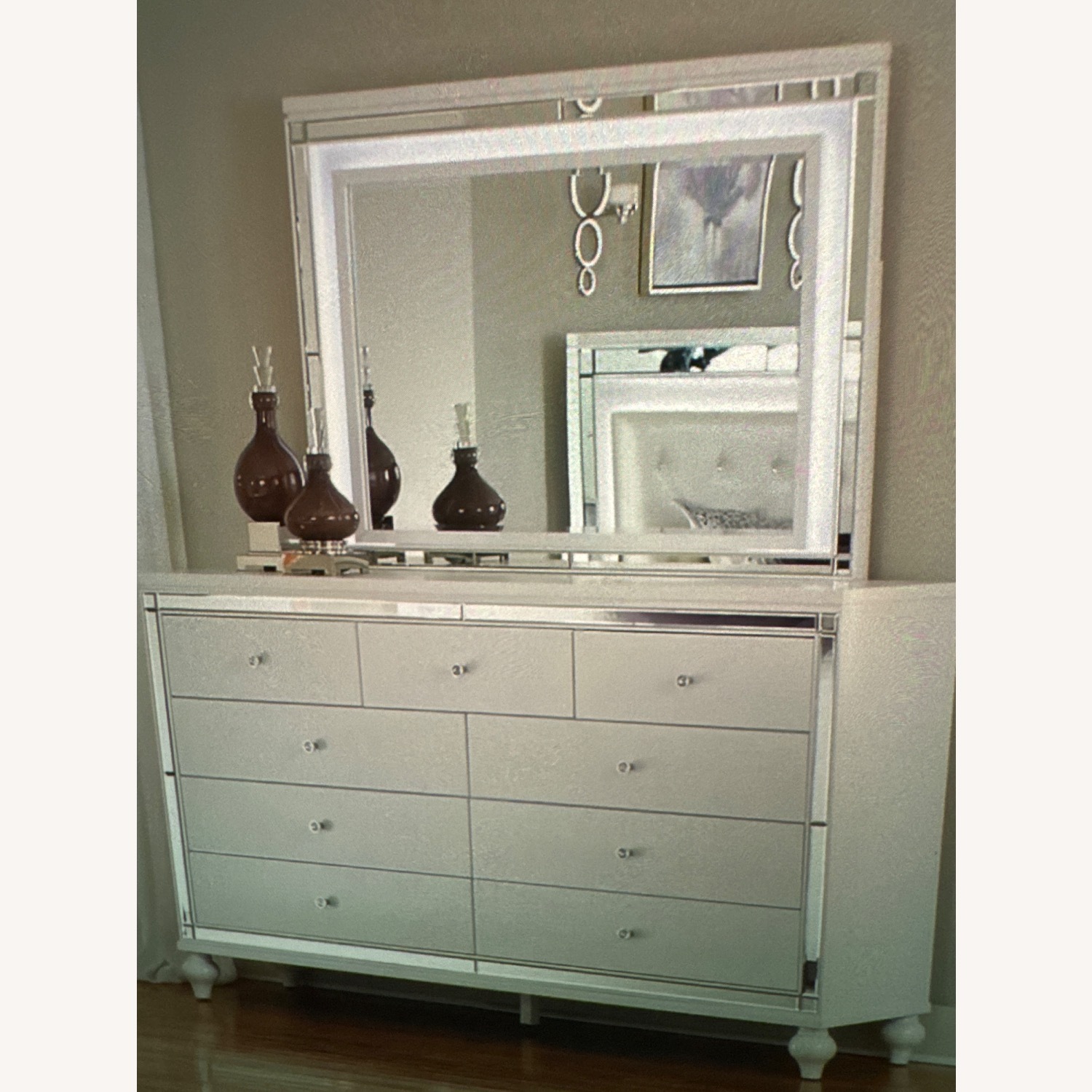 Gettington White Wood Dresser - image-2
