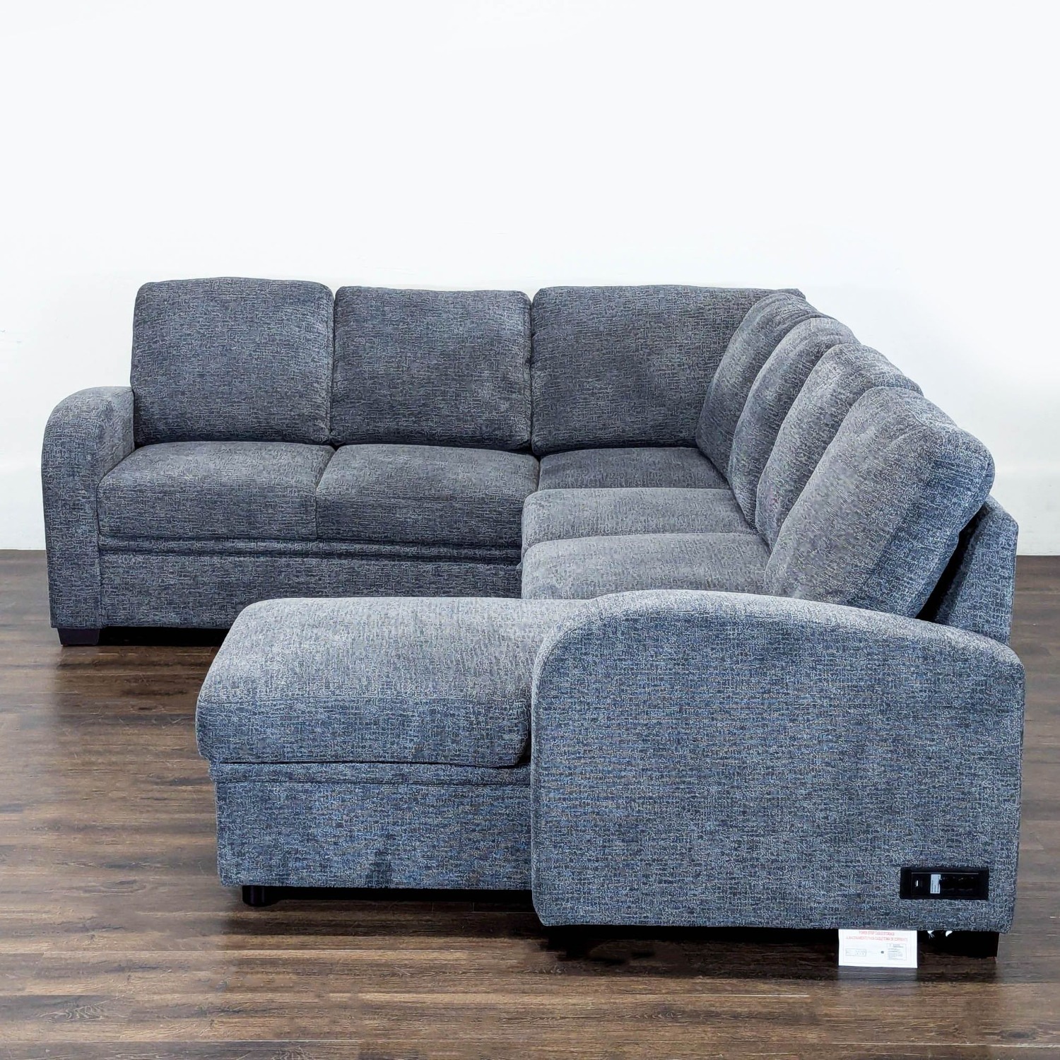 Lifestyle Solutions Edgewood Modern Gray Sectional - image-10