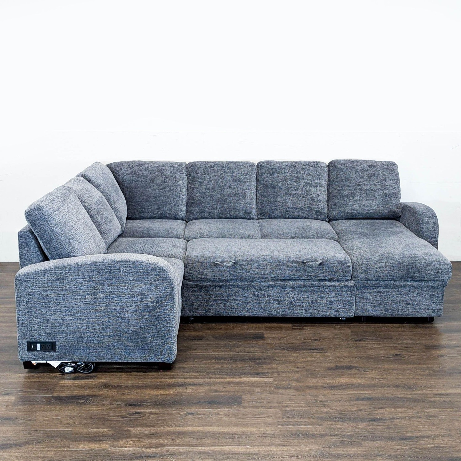 Lifestyle Solutions Edgewood Modern Gray Sectional - image-6