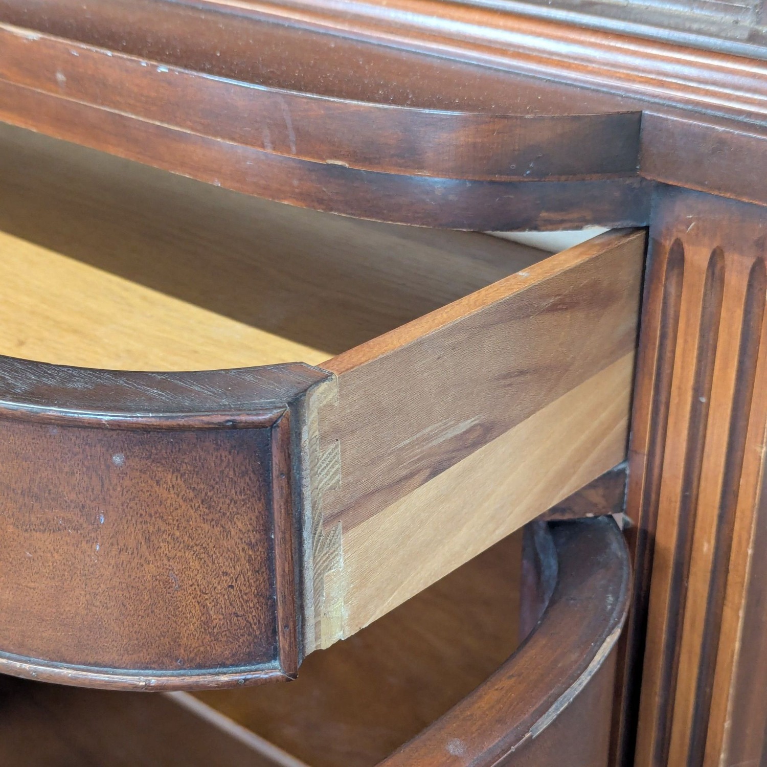 Vintage Drexel Hutch - image-7