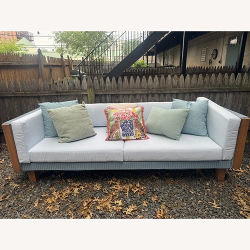 Used Lloyd Flanders Light Brown Wicker Patio Furniture for sale on AptDeco
