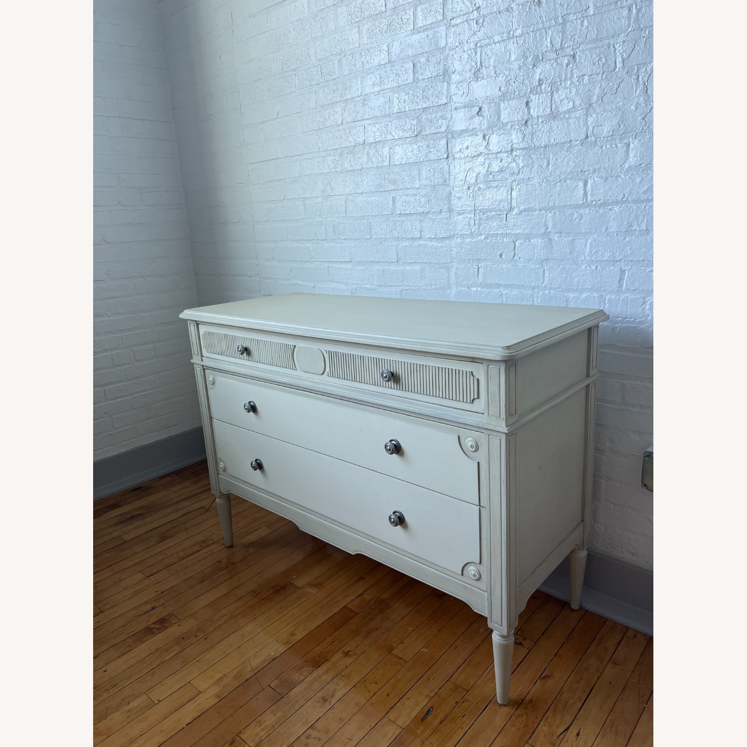 French Bedroom (uk) Light Gray Wood Dresser - image-2